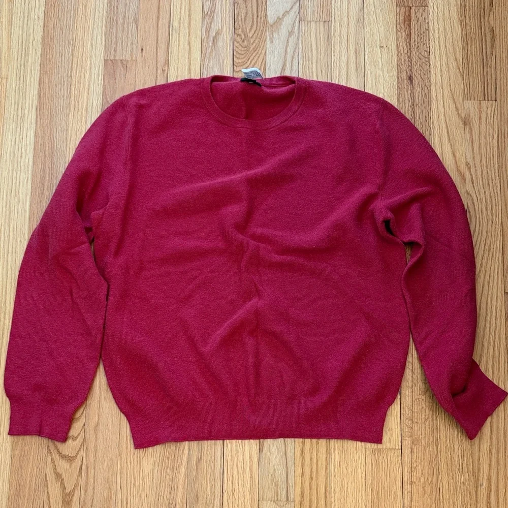 Men’s J. Crew Red sweater, size Large.